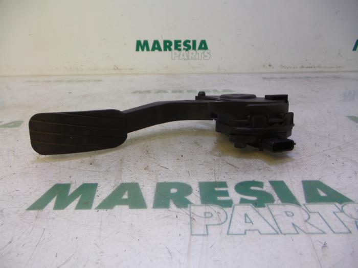 Gebruikte Gaspedaalpositie Sensor Renault Master III (MA/MB/MC/MD/MH/MF/MG/MH) 2.3 dCi 16V Prijs € 60,50 Inclusief btw aangeboden door Maresia Parts
