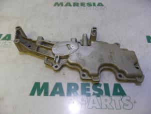 Gebruikte Kleppendeksel Renault Scénic I (JA) 1.6 16V Prijs € 20,00 Margeregeling aangeboden door Maresia Parts