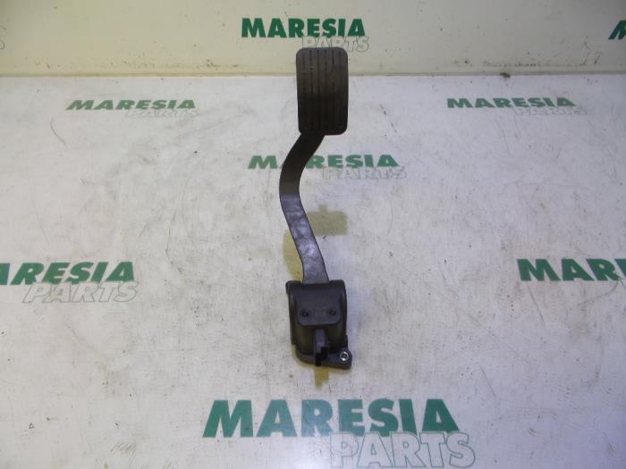 Gebruikte Gaspedaalpositie Sensor Citroen C4 Grand Picasso (UA) 1.8 16V Prijs € 30,00 Margeregeling aangeboden door Maresia Parts