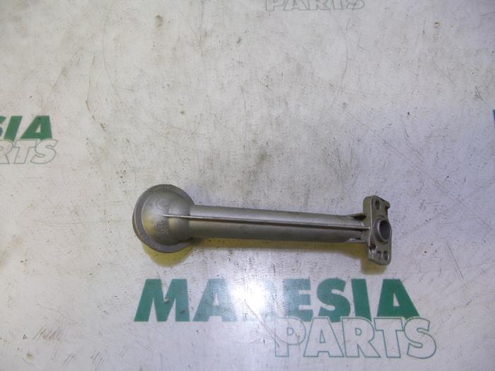 Gebruikte Oliepomp Renault Twingo (C06) 1.2 Prijs € 25,00 Margeregeling aangeboden door Maresia Parts