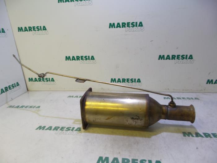 Gebruikte Roetfilter Citroen C5 I Break (DE) 2.2 HDi 16V FAP Prijs € 157,50 Margeregeling aangeboden door Maresia Parts