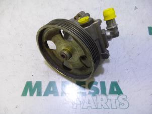 Gebruikte Pomp Servo Citroen C5 I Break (DE) 2.2 HDi 16V FAP Prijs € 50,00 Margeregeling aangeboden door Maresia Parts