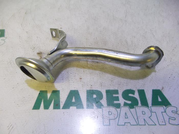 Gebruikte Oliepomp Alfa Romeo 159 (939AX) 1.9 JTDm 16V Prijs € 25,00 Margeregeling aangeboden door Maresia Parts