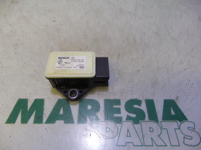 Gebruikte Esp computer Renault Twingo II (CN) 1.2 16V Prijs € 105,00 Margeregeling aangeboden door Maresia Parts