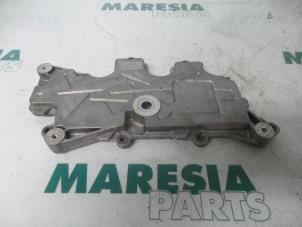 Gebruikte Kleppendeksel Renault Scénic II (JM) 1.6 16V Prijs € 25,00 Margeregeling aangeboden door Maresia Parts