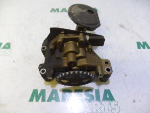 Gebruikte Oliepomp Citroen Berlingo Cinqspace, Multispace 1.8 Prijs € 50,00 Margeregeling aangeboden door Maresia Parts