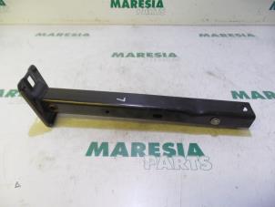 Gebruikte Subframe Peugeot 207 SW (WE/WU) 1.4 16V Vti Prijs € 20,00 Margeregeling aangeboden door Maresia Parts