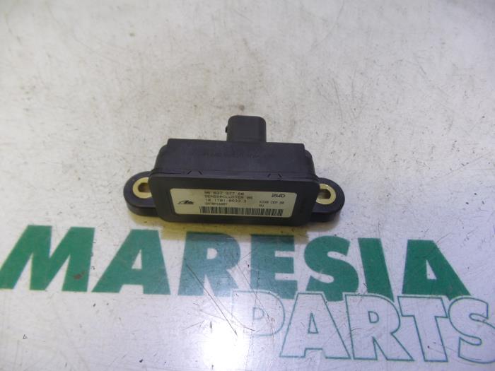 Gebruikte Esp computer Peugeot 207 SW (WE/WU) 1.4 16V Vti Prijs € 105,00 Margeregeling aangeboden door Maresia Parts