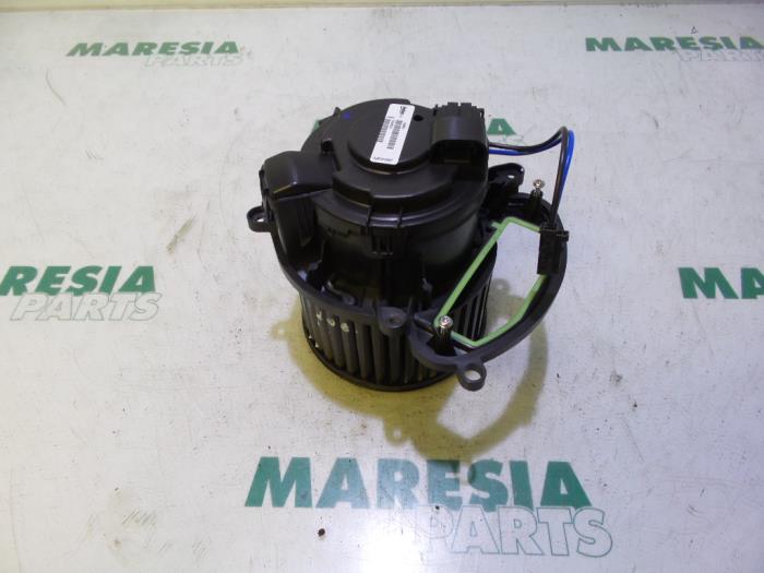 RENAULT Megane 3 generation (2008-2020) Other Control Units T69963A 24951805