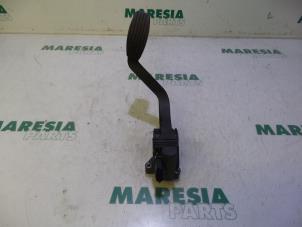 Gebruikte Gaspedaalpositie Sensor Fiat Punto II (188) 1.2 60 S Prijs € 20,00 Margeregeling aangeboden door Maresia Parts