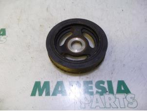 Gebruikte Krukas Poelie Peugeot Partner (GC/GF/GG/GJ/GK) 1.6 HDI 75 16V Prijs € 25,00 Margeregeling aangeboden door Maresia Parts