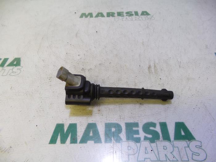 Gebruikte Bobine Fiat Bravo (198A) 1.4 MultiAir 16V Prijs € 15,00 Margeregeling aangeboden door Maresia Parts