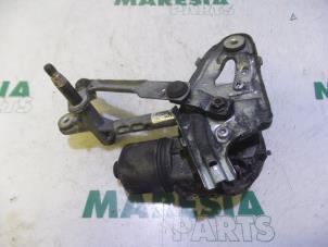 Gebruikte Ruitenwissermotor voor Peugeot 3008 I (0U/HU) 1.6 HDiF 16V Prijs € 49,99 Margeregeling aangeboden door Maresia Parts