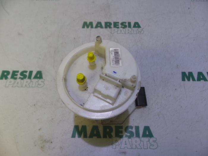 Gebruikte Tank element Pomp Fiat Fiorino (225) 1.3 JTD 16V Multijet Prijs € 35,00 Margeregeling aangeboden door Maresia Parts
