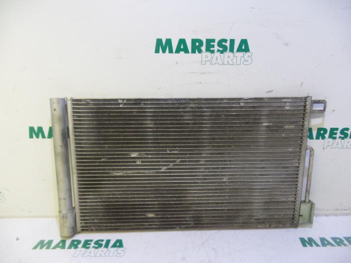 Gebruikte Airco Condensor Fiat Fiorino (225) 1.3 JTD 16V Multijet Prijs € 40,00 Margeregeling aangeboden door Maresia Parts