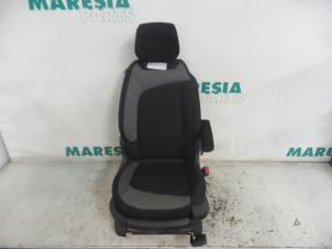 Gebruikte Voorstoel rechts Citroen C4 Picasso (3D/3E) 2.0 Blue HDI 150 Prijs € 210,00 Margeregeling aangeboden door Maresia Parts