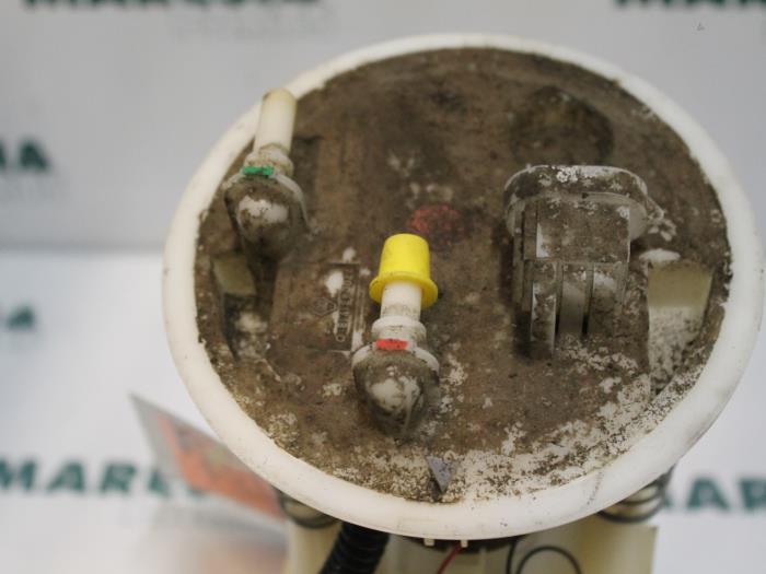 Gebruikte Tank element Pomp Renault Scénic I (JA) 1.6 16V Prijs € 30,00 Margeregeling aangeboden door Maresia Parts