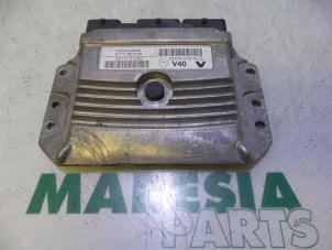 Gebruikte Computer Motormanagement Renault Megane III Berline (BZ) 1.6 16V Prijs € 157,50 Margeregeling aangeboden door Maresia Parts