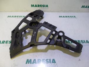 Gebruikte Bumperframe achter Renault Megane III Berline (BZ) 1.6 16V Prijs € 25,00 Margeregeling aangeboden door Maresia Parts