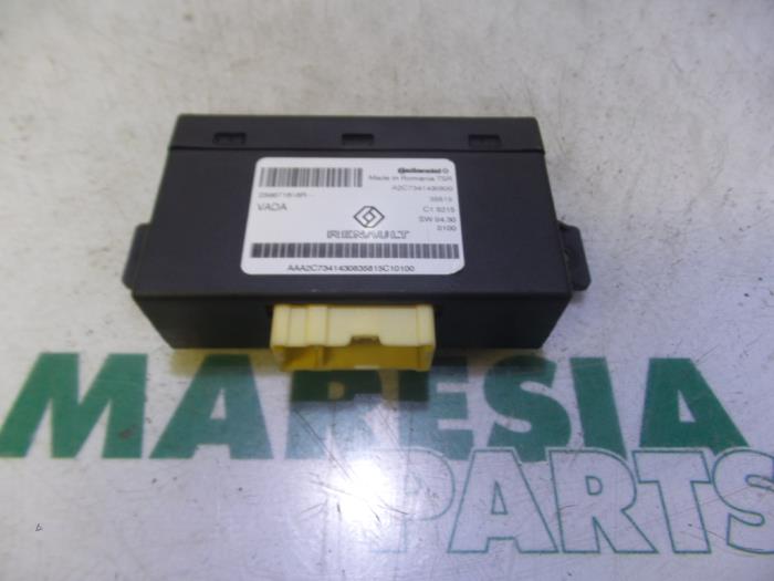 Gebruikte Computer Diversen Renault Espace (RFCJ) 1.6 Tce 200 EDC Prijs € 49,99 Margeregeling aangeboden door Maresia Parts