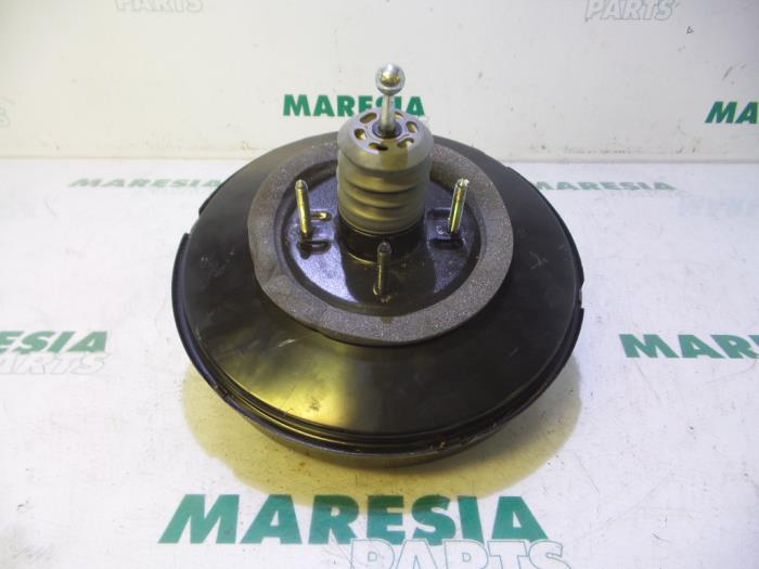 Gebruikte Rembol Citroen C4 Picasso (3D/3E) 2.0 Blue HDI 150 Prijs € 60,00 Margeregeling aangeboden door Maresia Parts