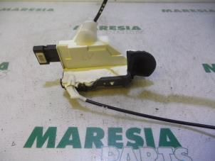 Gebruikte Deurslot Mechaniek 4Deurs links-voor Peugeot 3008 I (0U/HU) 1.6 16V THP 155 Prijs € 24,99 Margeregeling aangeboden door Maresia Parts