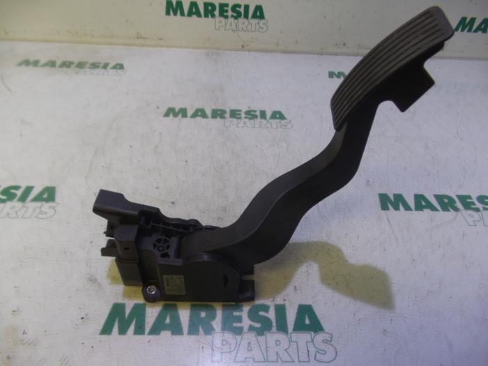 Gebruikte Gaspedaalpositie Sensor Fiat Ducato (250) 2.3 D 120 Multijet Prijs € 60,50 Inclusief btw aangeboden door Maresia Parts