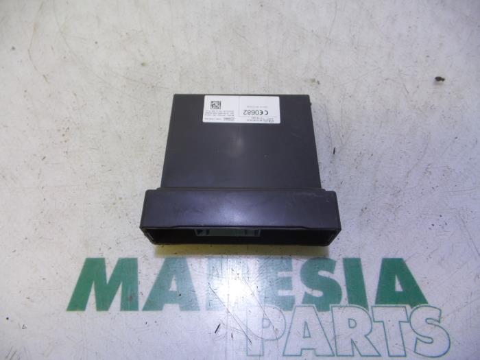 Gebruikte Computer Diversen Citroen C4 Picasso (3D/3E) 2.0 Blue HDI 150 Prijs € 50,00 Margeregeling aangeboden door Maresia Parts