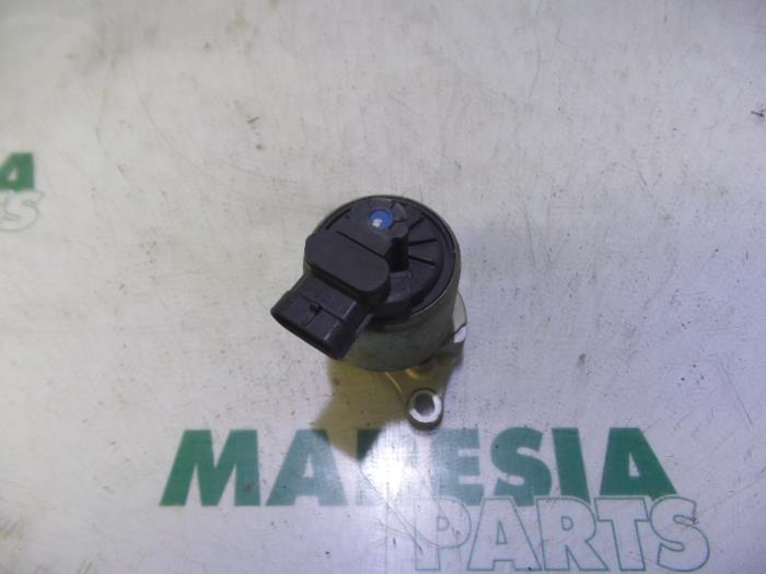 Gebruikte Uitlaat gasklep (EGR) Citroen Xsara Picasso (CH) 2.0 16V Prijs € 60,00 Margeregeling aangeboden door Maresia Parts