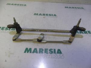 Gebruikte Ruitenwis Mechaniek Lancia Delta (844) 1.6 D Multijet 16V 120 Prijs € 75,00 Margeregeling aangeboden door Maresia Parts