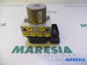 Gebruikte ABS Pomp Lancia Delta (844) 1.6 D Multijet 16V 120 Prijs op aanvraag aangeboden door Maresia Parts