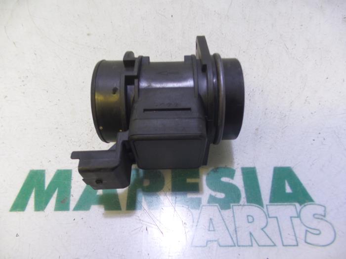 Luchthoeveelheidsmeter van een Citroën C3 Pluriel (HB) 1.4 HDi 2005