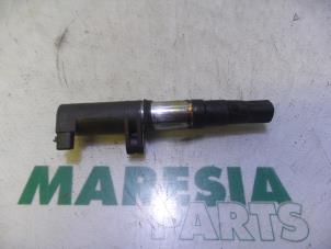 Gebruikte Bobine Renault Grand Scénic III (JZ) 1.6 16V Prijs € 10,00 Margeregeling aangeboden door Maresia Parts