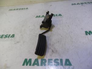 Gebruikte Gaspedaalpositie Sensor Renault Megane II (BM/CM) 1.9 dCi 120 Prijs € 35,00 Margeregeling aangeboden door Maresia Parts