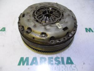 Gebruikte Vliegwiel Fiat Ducato (250) 2.0 D 115 Multijet Prijs € 210,00 Margeregeling aangeboden door Maresia Parts