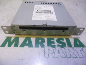 Gebruikte Radio CD Speler Peugeot 308 (L3/L8/LB/LH/LP) 1.6 BlueHDi 120 Prijs € 157,50 Margeregeling aangeboden door Maresia Parts