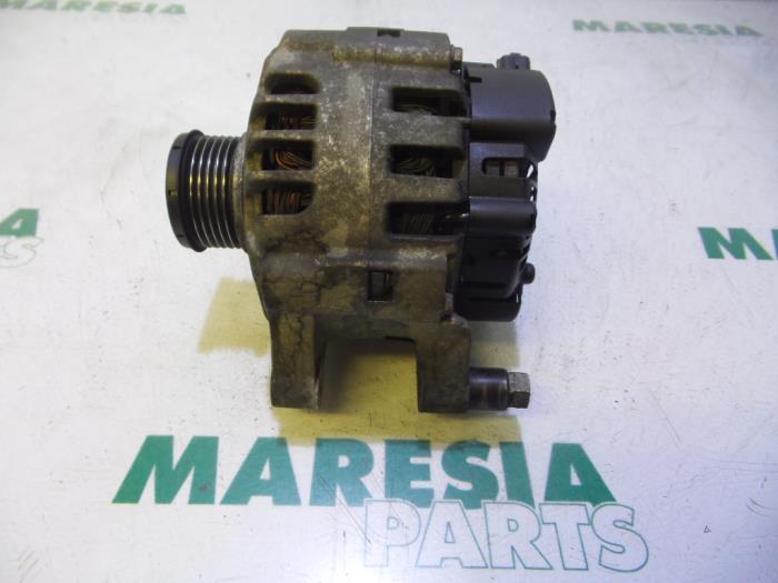 Gebruikte Dynamo Citroen Berlingo 1.6 Hdi 75 16V Phase 1 Prijs € 65,00 Margeregeling aangeboden door Maresia Parts