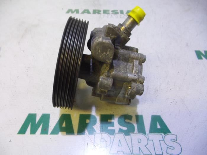 Gebruikte Servopomp Citroen Berlingo 1.6 Hdi 75 16V Phase 1 Prijs € 105,00 Margeregeling aangeboden door Maresia Parts