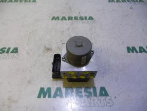 Gebruikte ABS Pomp Alfa Romeo Brera (939) 2.2 JTS 16V Prijs € 262,50 Margeregeling aangeboden door Maresia Parts