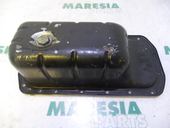 Gebruikte Carterpan Peugeot 206 (2A/C/H/J/S) 1.4 HDi Prijs € 29,99 Margeregeling aangeboden door Maresia Parts
