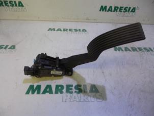Gebruikte Gaspedaalpositie Sensor Alfa Romeo 159 Sportwagon (939BX) 2.2 JTS 16V Prijs € 50,00 Margeregeling aangeboden door Maresia Parts
