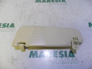 Gebruikte Zonneklep Fiat 500 (312) 1.2 Prijs € 15,00 Margeregeling aangeboden door Maresia Parts