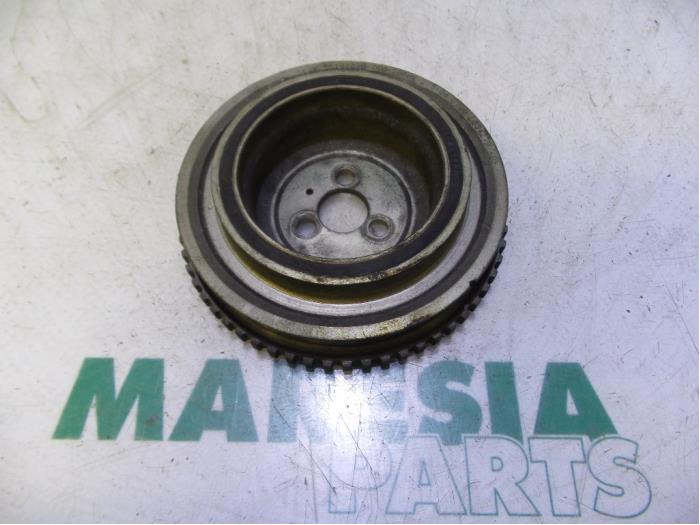 Gebruikte Krukas Poelie Fiat Panda (169) 1.1 Fire Prijs € 24,95 Margeregeling aangeboden door Maresia Parts