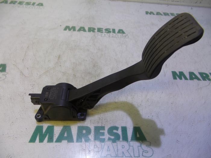 Gebruikte Gaspedaalpositie Sensor Citroen C4 Grand Picasso (UA) 1.8 16V Prijs € 30,00 Margeregeling aangeboden door Maresia Parts