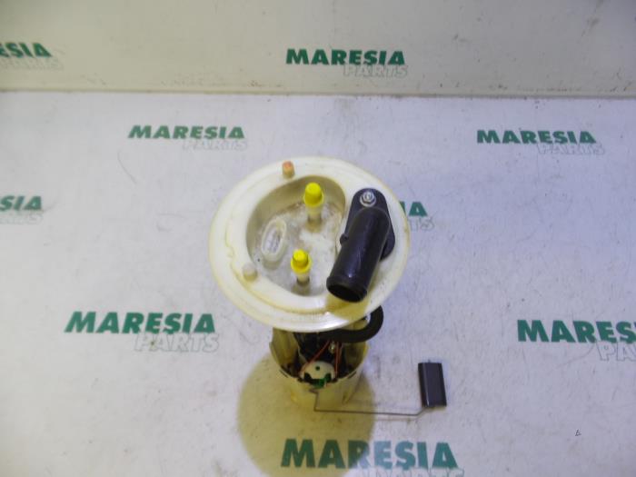 Gebruikte Tank element Pomp Citroen Jumper (U9) 2.2 HDi 100 Euro 4 Prijs € 45,00 Margeregeling aangeboden door Maresia Parts