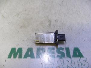 Gebruikte Luchthoeveelheidsmeter Citroen Jumper (U9) 2.2 HDi 100 Euro 4 Prijs € 50,00 Margeregeling aangeboden door Maresia Parts