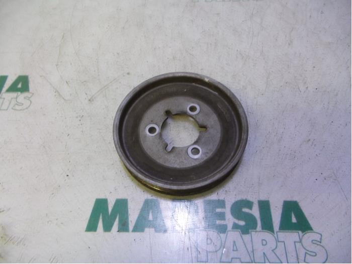 Gebruikte Krukas Poelie Citroen C3 (FC/FL/FT) 1.1 Prijs € 25,00 Margeregeling aangeboden door Maresia Parts