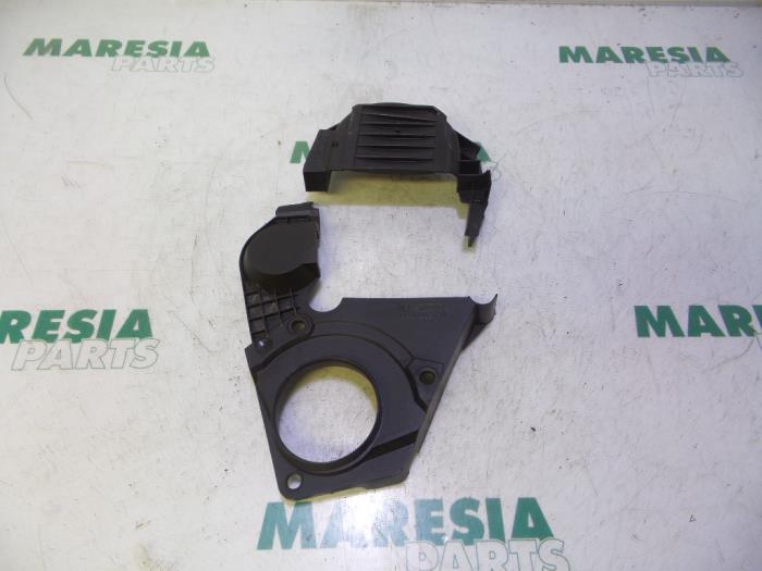 Gebruikte Distributiedeksel Citroen C3 (FC/FL/FT) 1.1 Prijs € 20,00 Margeregeling aangeboden door Maresia Parts