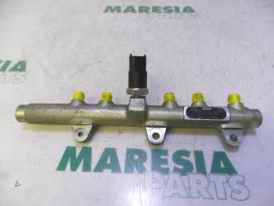 Gebruikte Injector brug Fiat Punto II (188) 1.9 JTD 80 ELX 5-Drs. Prijs € 50,00 Margeregeling aangeboden door Maresia Parts