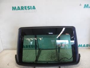 Gebruikte Achterruit Renault Megane II CC (EM) 1.6 16V Prijs € 157,50 Margeregeling aangeboden door Maresia Parts
